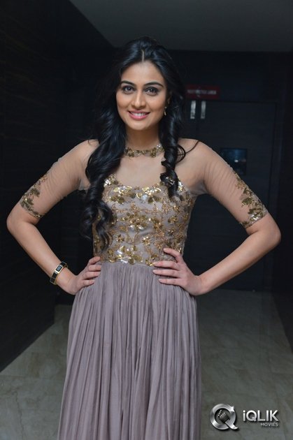 Neha-Hinge-at-Srivalli-Movie-Audio-Launch